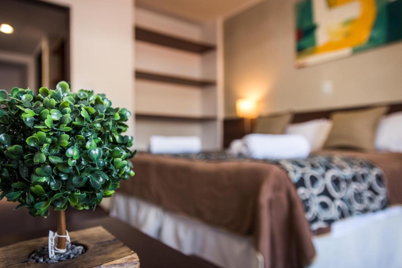 Costalago Suites- By Hvh Villa Carlos Paz Ngoại thất bức ảnh