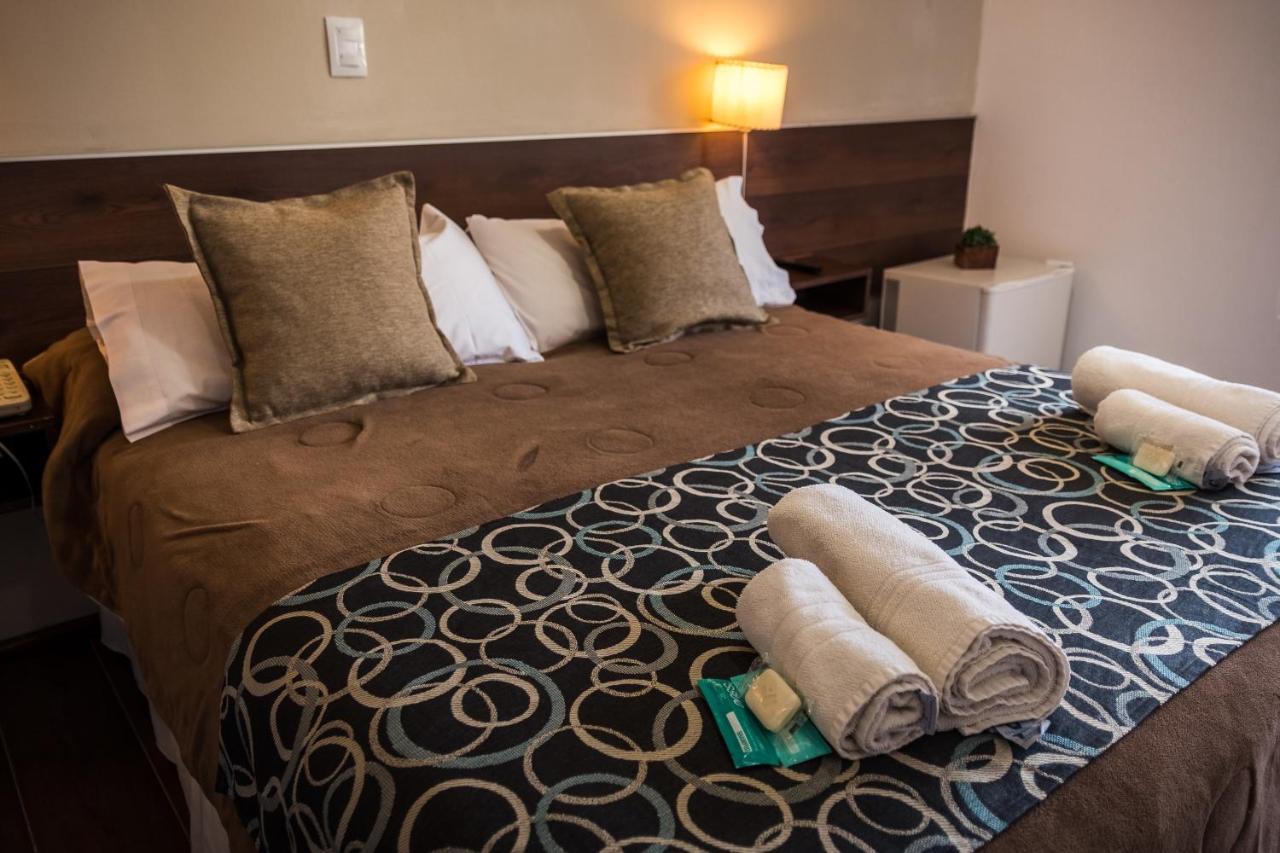 Costalago Suites- By Hvh Villa Carlos Paz Ngoại thất bức ảnh